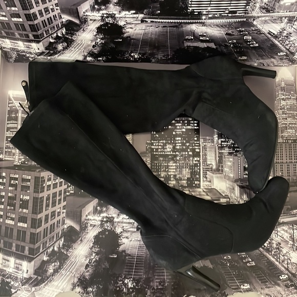 Isaac Mizrahi Heeled Knee High Boots - Picture 5 of 9